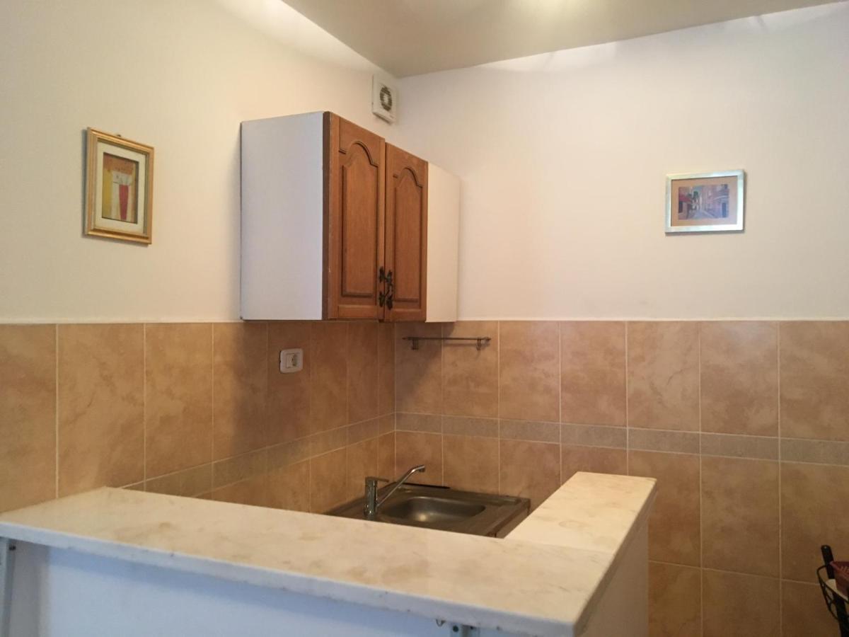 Apartment Sandra Будва Екстериор снимка